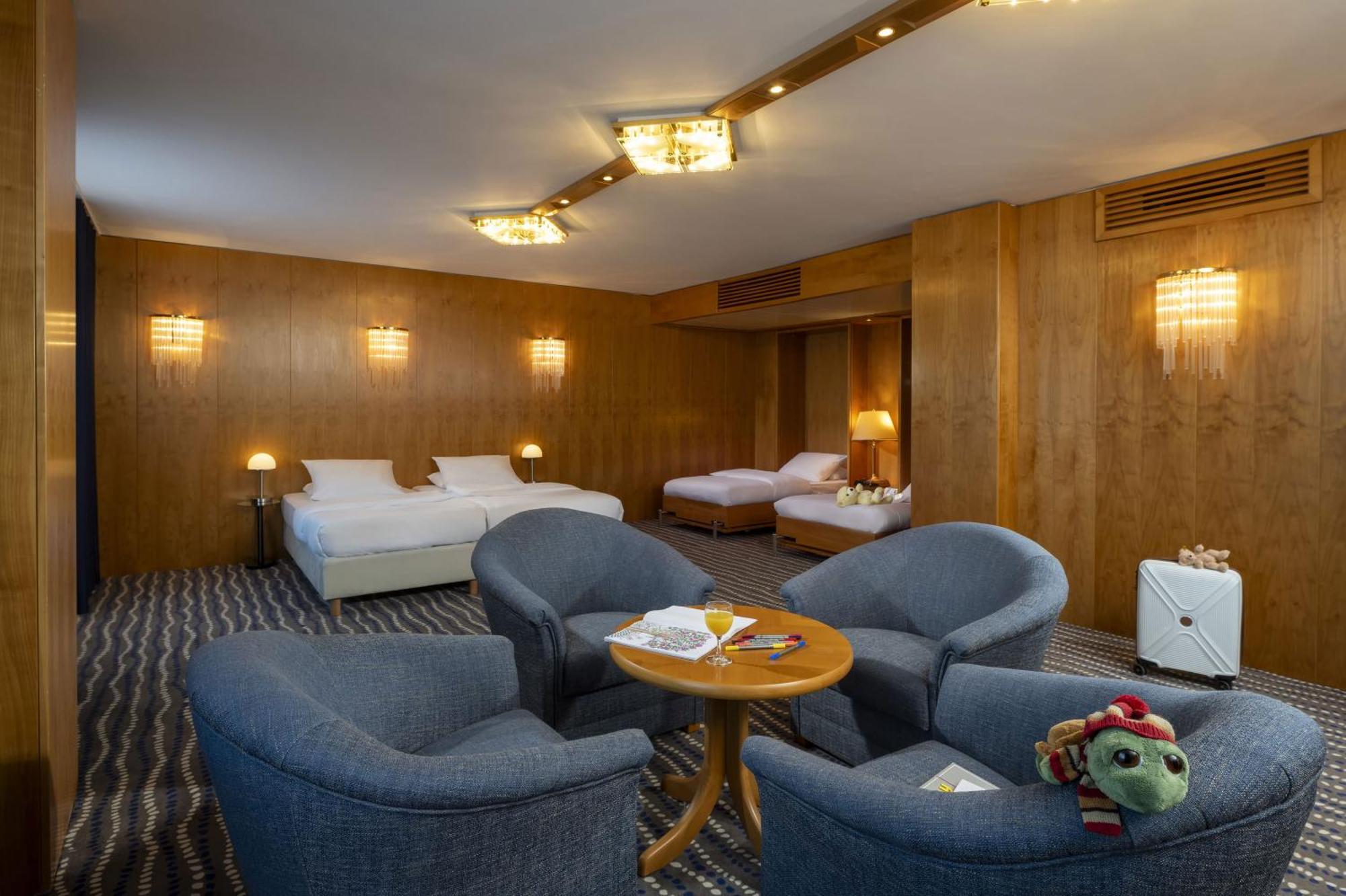 Maritim Hotel Магдебург Екстериор снимка
