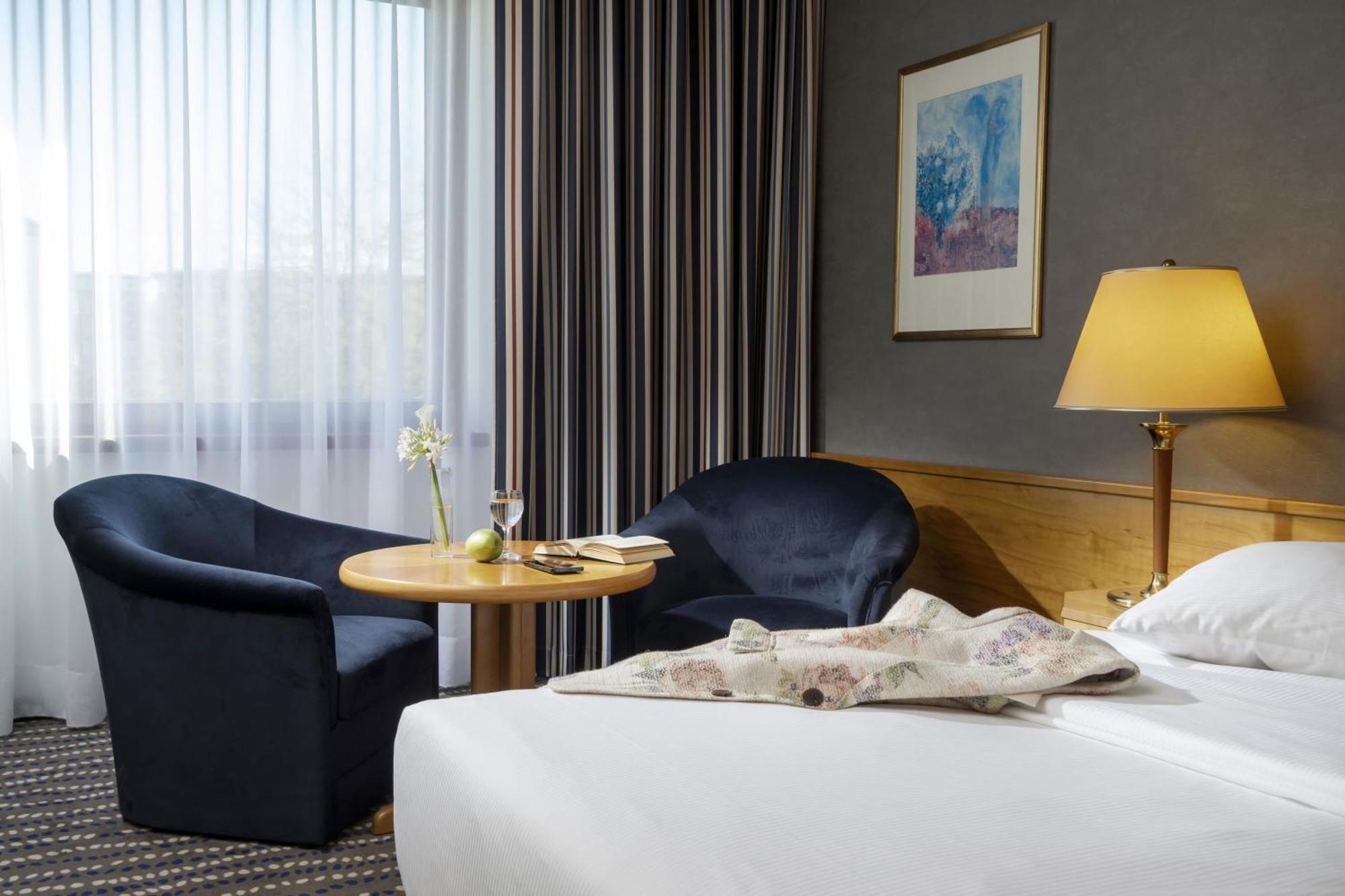 Maritim Hotel Магдебург Екстериор снимка