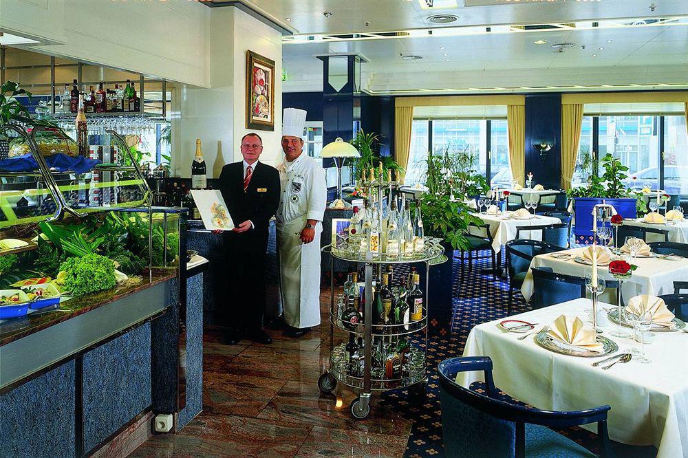 Maritim Hotel Магдебург Екстериор снимка