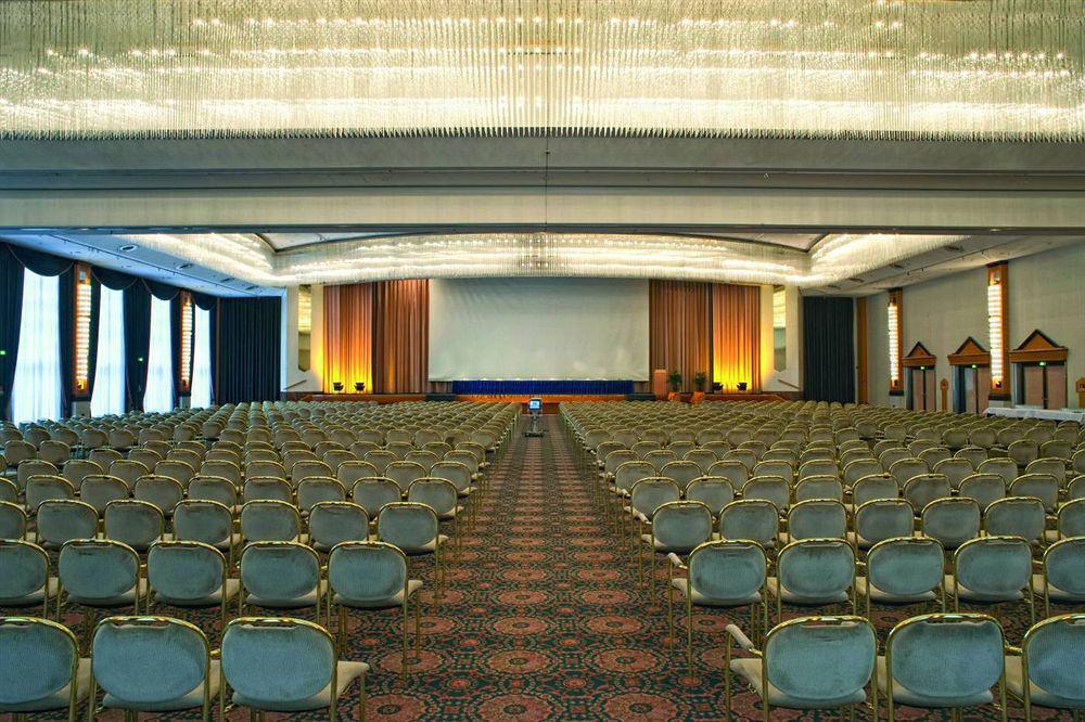 Maritim Hotel Магдебург Екстериор снимка